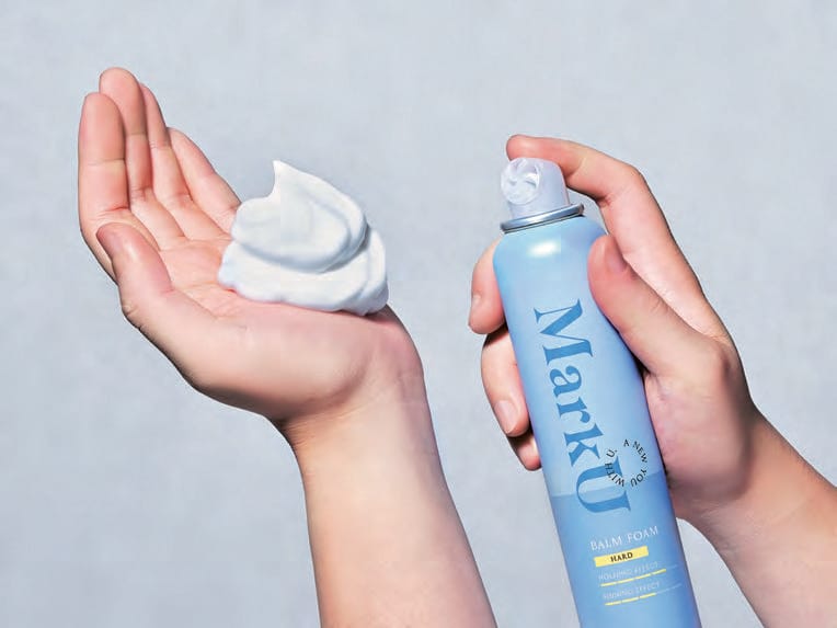 ムラなく髪になじむ軽やかな泡